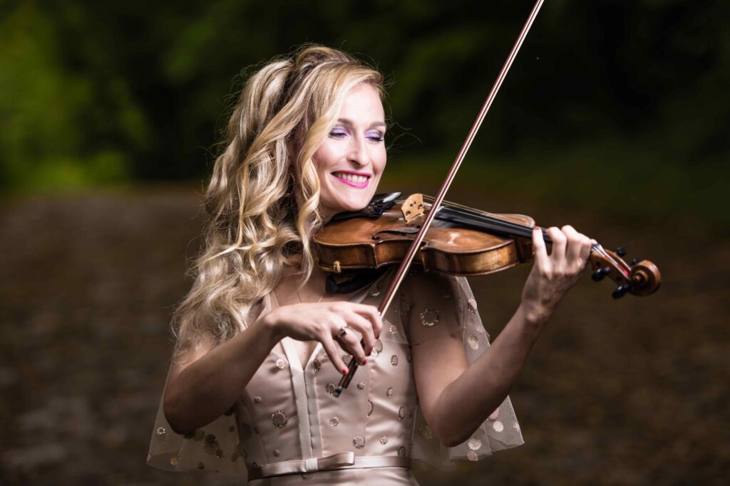 Classical Violinist for wedding