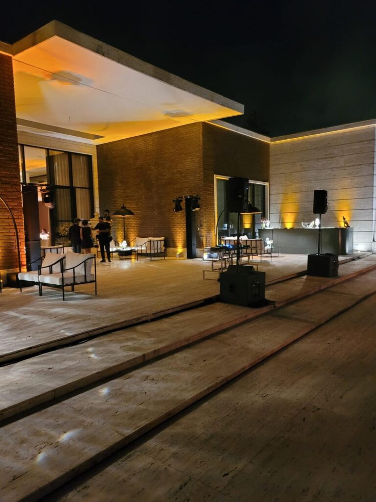 High-energy private party in Porto with live tribute performance.